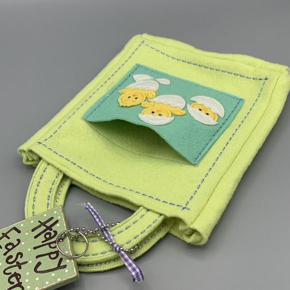 Embroidered Felt Easter Bag Tote Easter Chicks and Happy Easter Wooden Tag - Picture 8 of 9